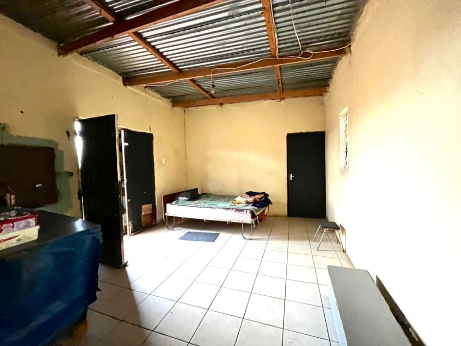 2 Bedroom Property for Sale in Bloemside 4 Free State